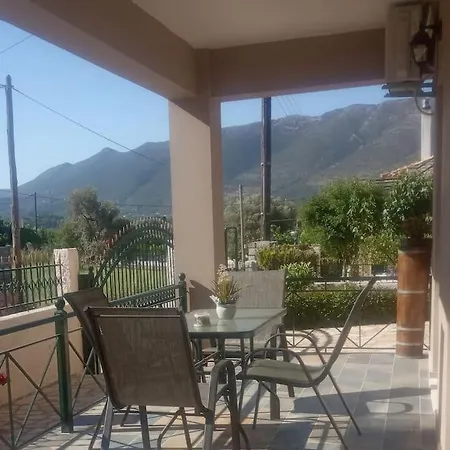 Διαμέρισμα Μεντησ Igoumenitsa Exterior photo
