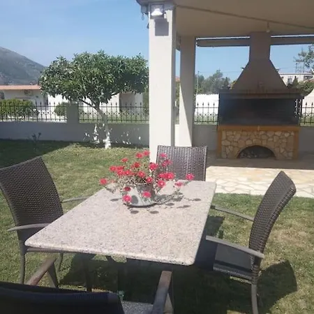 Διαμέρισμα Μεντησ Igoumenitsa Exterior photo